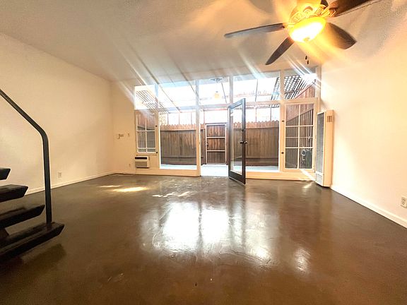 3rd image of 1619 N Martel Ave #1/2