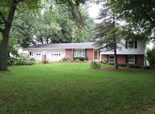 15288 Sand Ridge Rd, Bowling Green, OH 43402