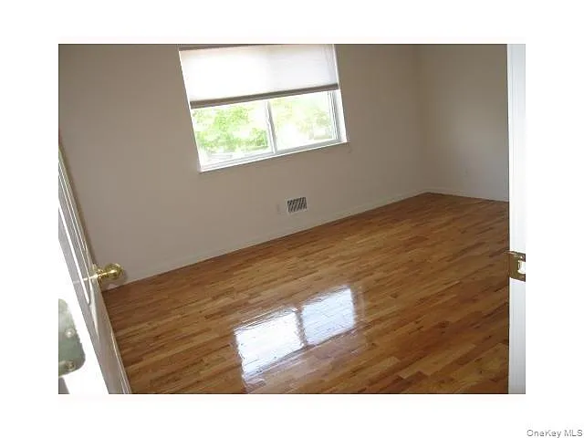 Building Photo - 25 College Ave #512