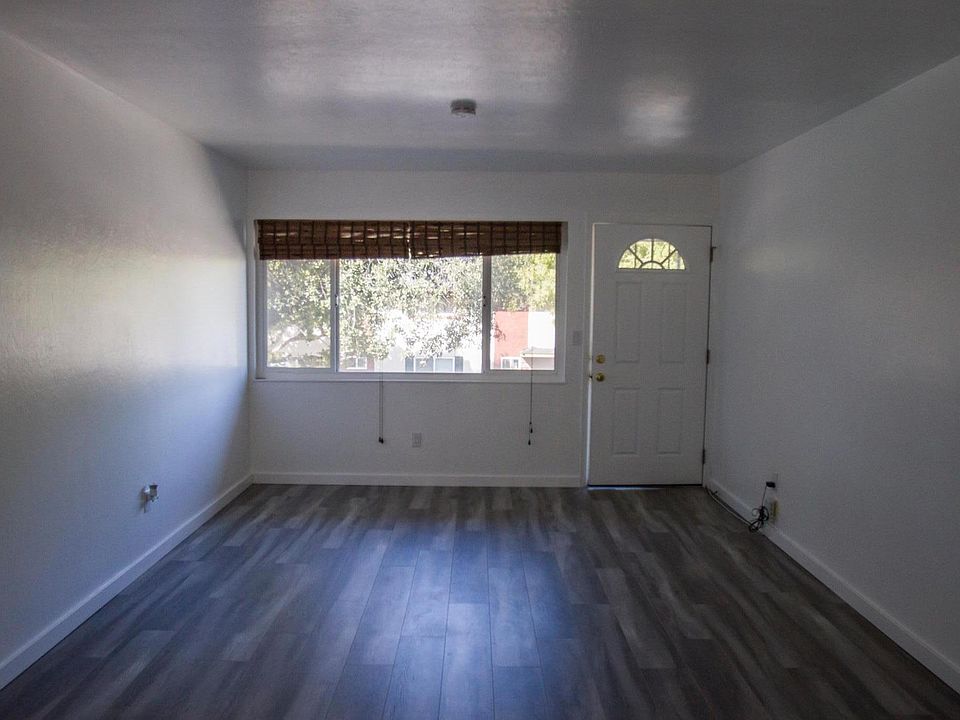 1st image of 621 Grand Fir Ave APT 4
