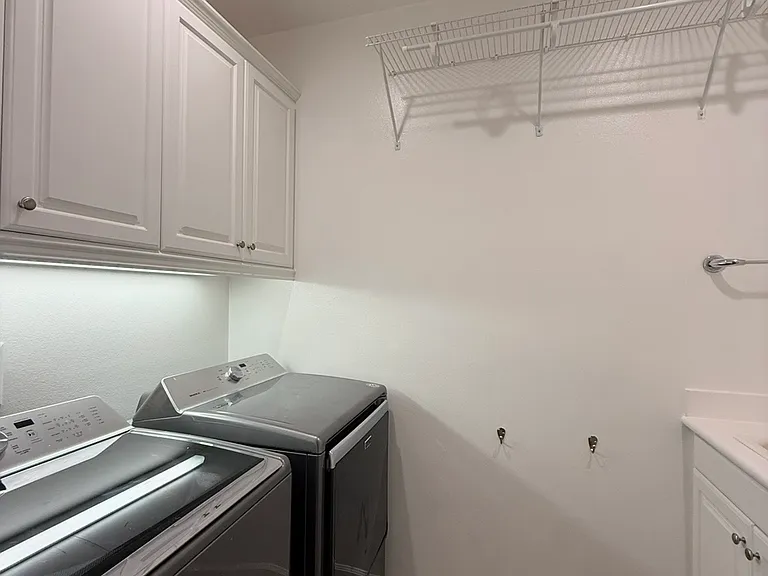 667 E Desert Willow Rd — Photo 42