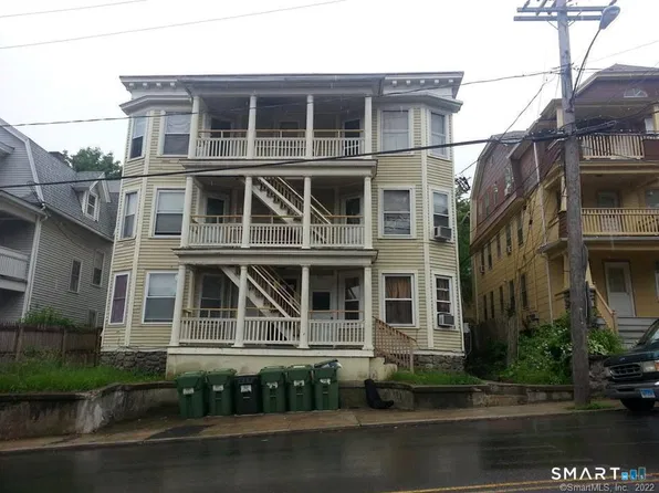 155 Robbins St APT 11, Waterbury, CT 06708
