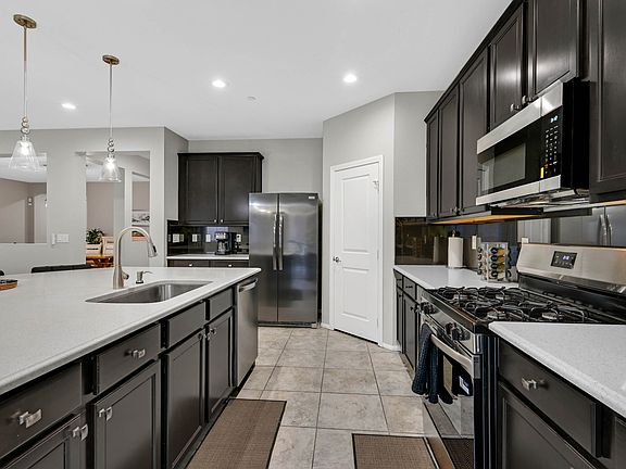 5th image of 3163 Biccari Ave