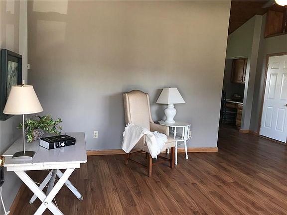 4th image of 314 Southview Dr