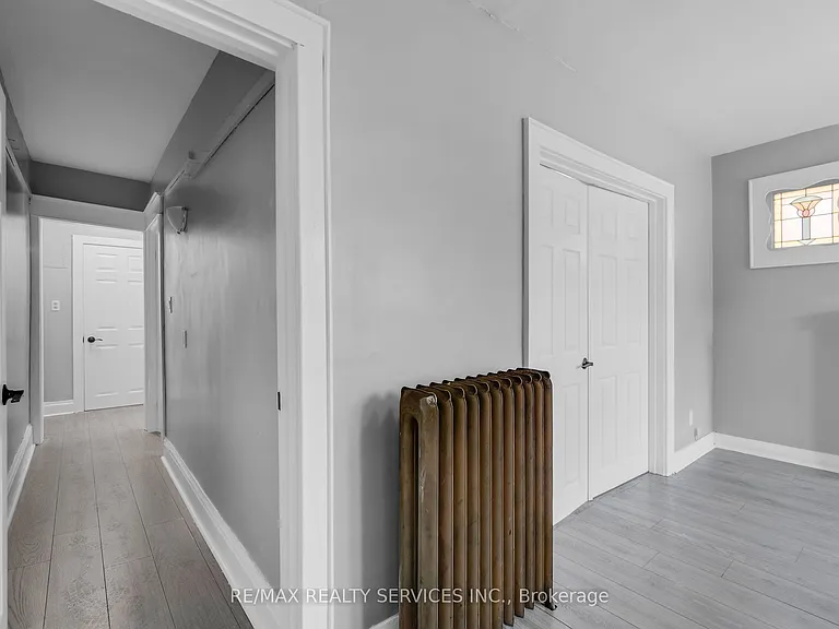 5 Fairholt Rd N #8 — Photo 9