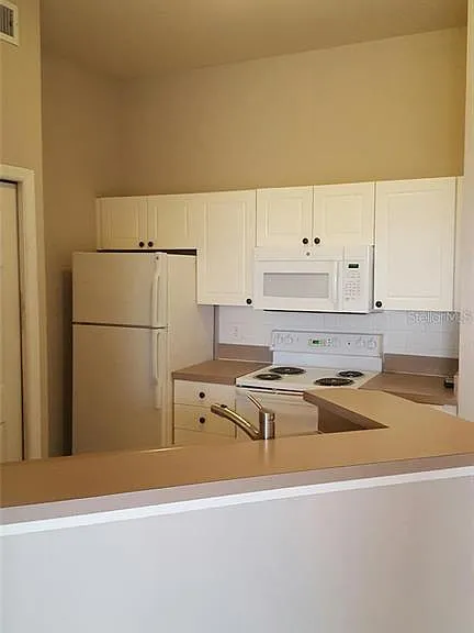 5168 Northridge Rd #311 — Photo 3