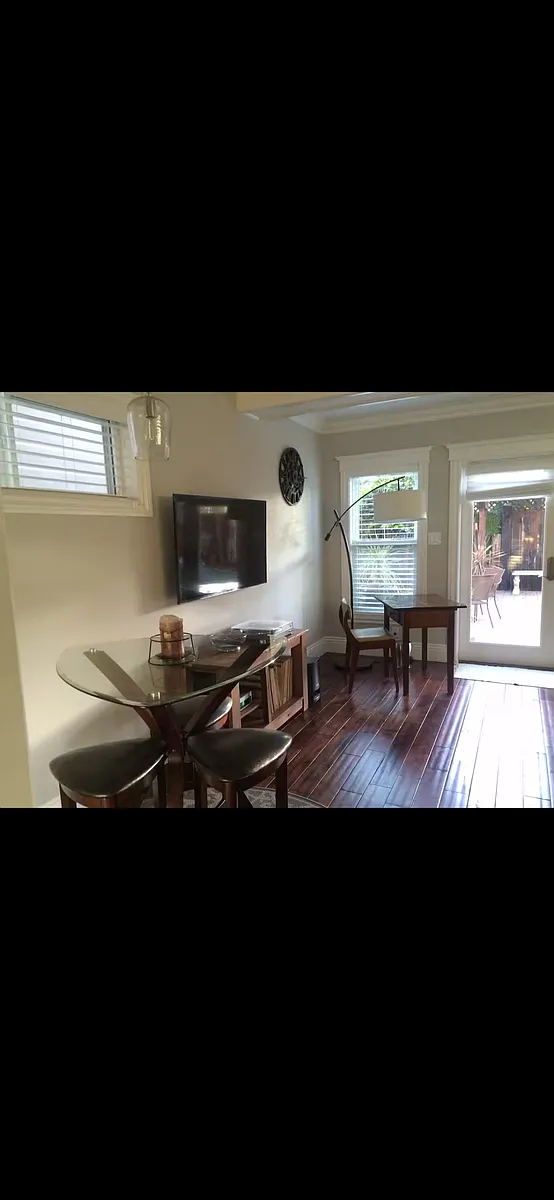 Small dining and desk. Turntable and vinyl records for your listening enjoyment. - 3719 Scott St