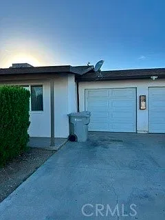 2 bed, 900 sqft, $1,725 — Photo 2