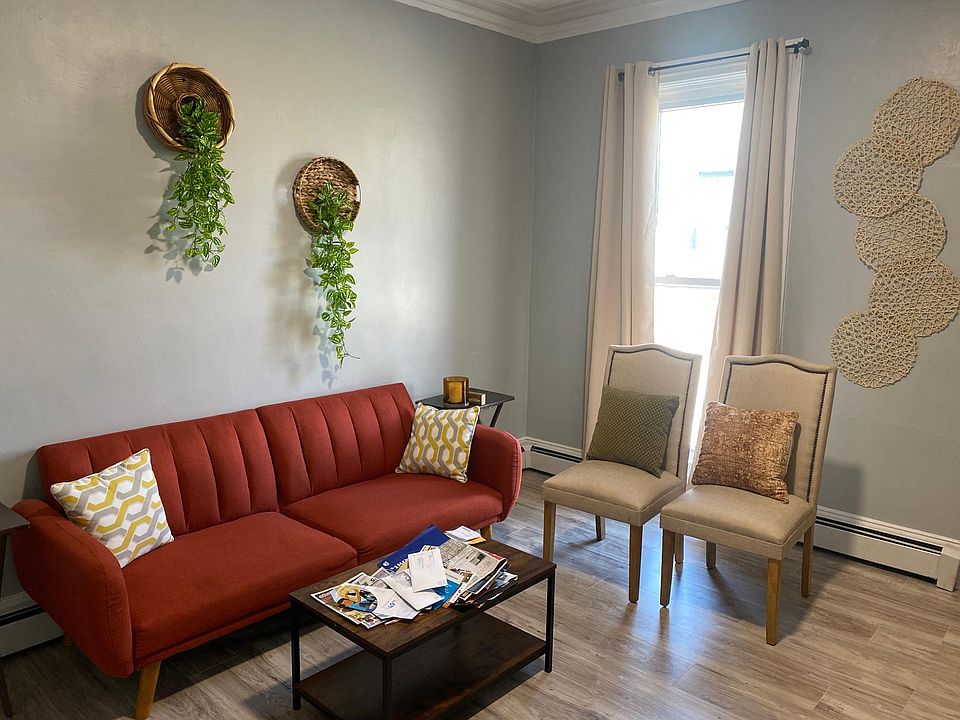 1st image of 236 Lockwood St #1