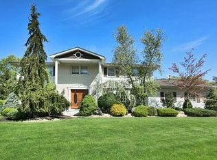 1 Grouse Way, North Brunswick, NJ 08902