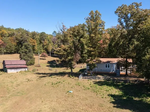 50 Cowee Farms Rd, Franklin, NC 28734