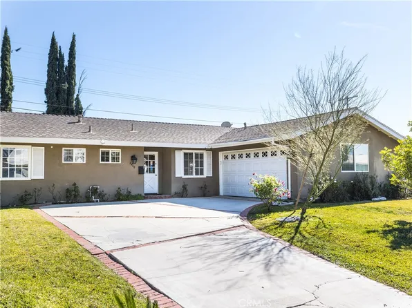 8460 Hanna Ave, Canoga Park, CA 91304