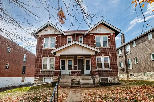 4916-4918 Winona Ave Photo 1