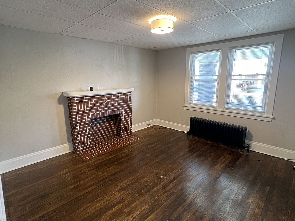 1st image of 300 Seminary Ave APT 1
