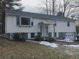 16 Cricklewood Dr, Leicester, MA 01524