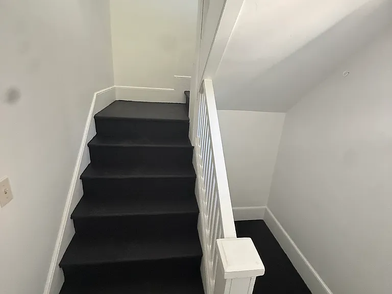 1224 E St #B — Photo 5
