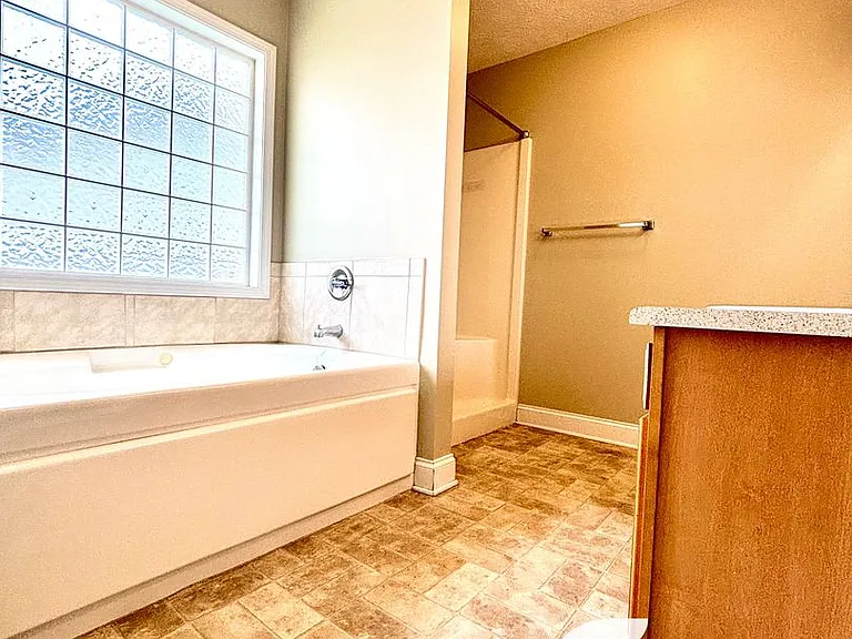 4833 Laurelwood Pl — Photo 15