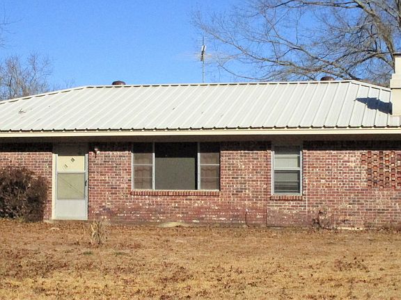 2nd image of 130 Columbia Road 115