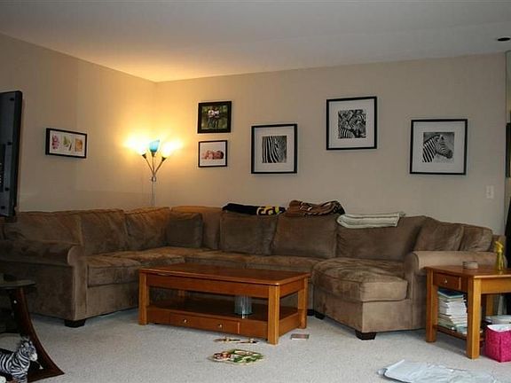 5th image of 842 Yorktown Ct #1