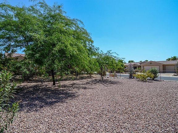 3rd image of 16768 W Desert Blossom Way