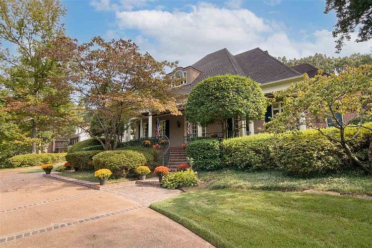 1st image of 2060 Steeplebrook Dr
