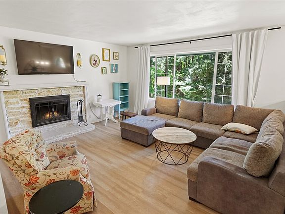 4th image of 18427 Homeview Drive
