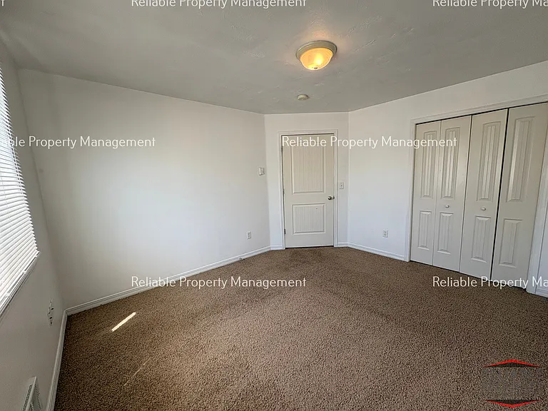 1430 Cambridge Dr #1 — Photo 8