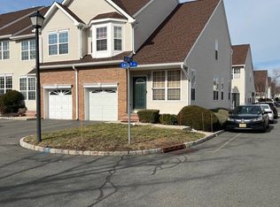 8 Gallop Ln #308, Somerset, NJ 08873