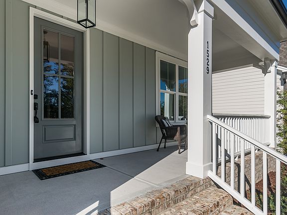 Canterbury Front Porch