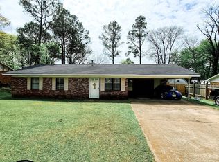 1109 Terry Rd, Tupelo, MS 38801