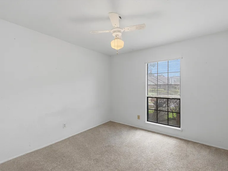 7612 Jerome Dr — Photo 27