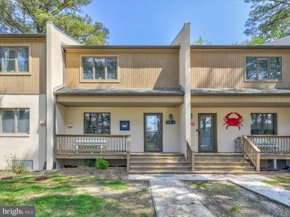 758 Salt Pond Rd, Bethany Beach, DE 19930