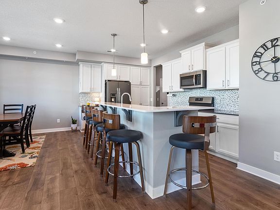 5th image of 19549 Meadow Trl