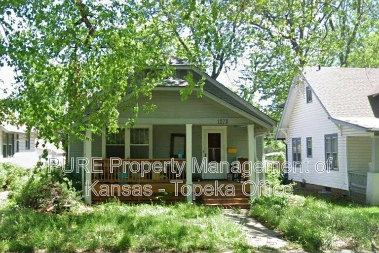 1270 SW Wayne Ave — Photo 1
