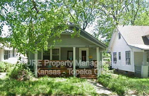 1270 SW Wayne Ave Photo 1