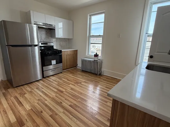 124 President St APT 6, Passaic, NJ 07055