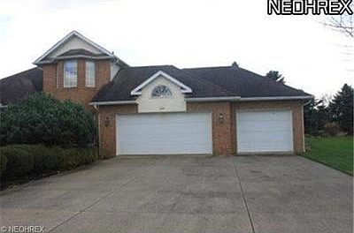 3rd image of 279 Meadow Ln