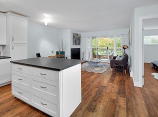 932 Robinson St #218, Coquitlam, BC V3J7R8