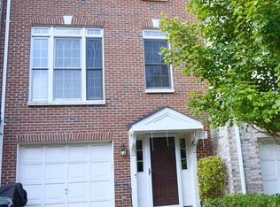 11791 Valley Ridge Cir, Fairfax, VA 22033