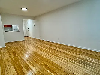 Rented by KNOCKKNOCK LLC