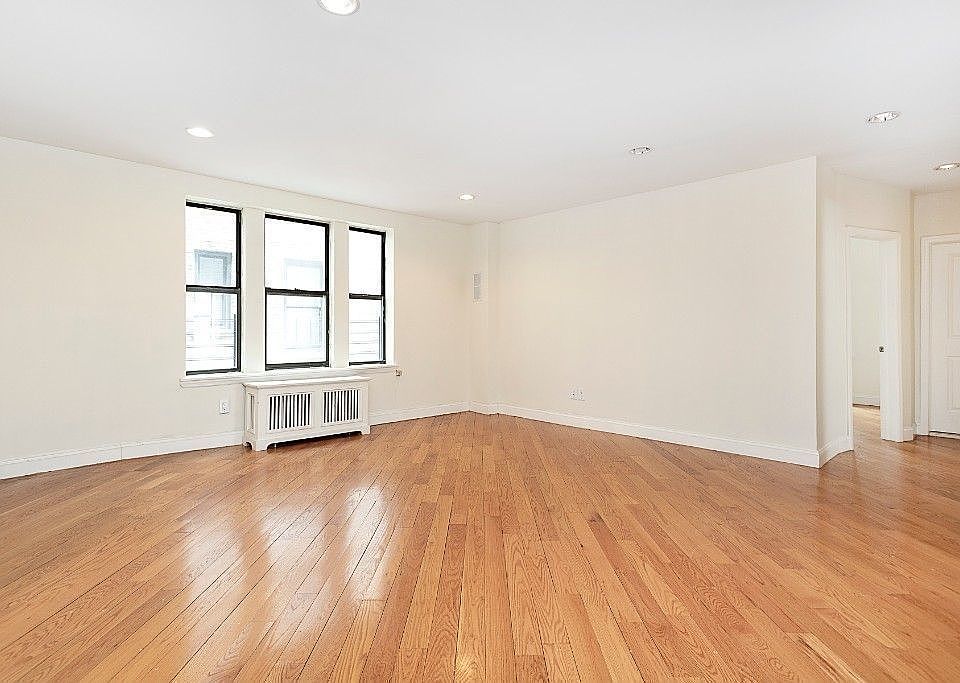 1st image of 370 Fort Washington Ave APT 508