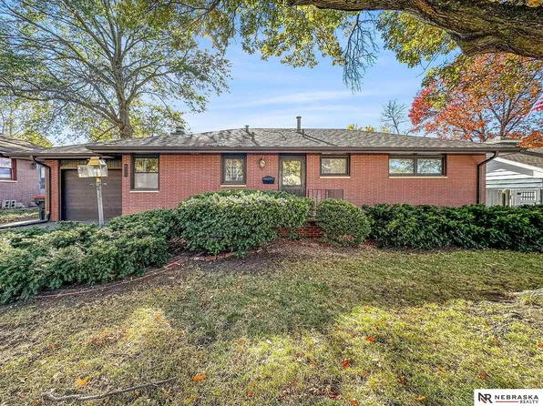 6111 Colby St, Lincoln, NE 68505