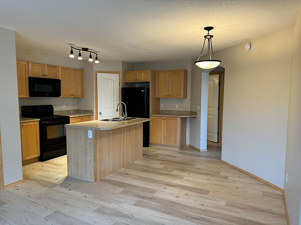 1st image of 130 Panatella St NW #101