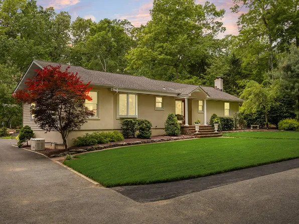 137 Cedar Rd, Mullica Hill, NJ 08062
