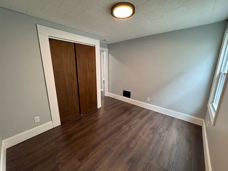 388 Wabash Ave #2 — Photo 6