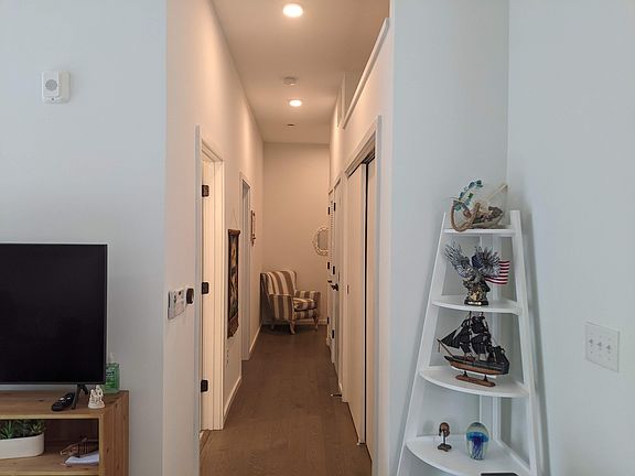 4th image of 600 Duke St Unit 1-11