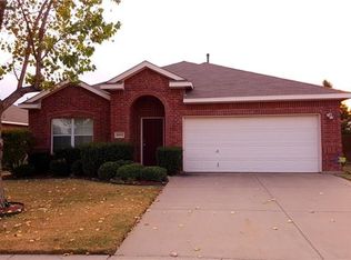 5831 Twilight Dr, Grand Prairie, TX 75052