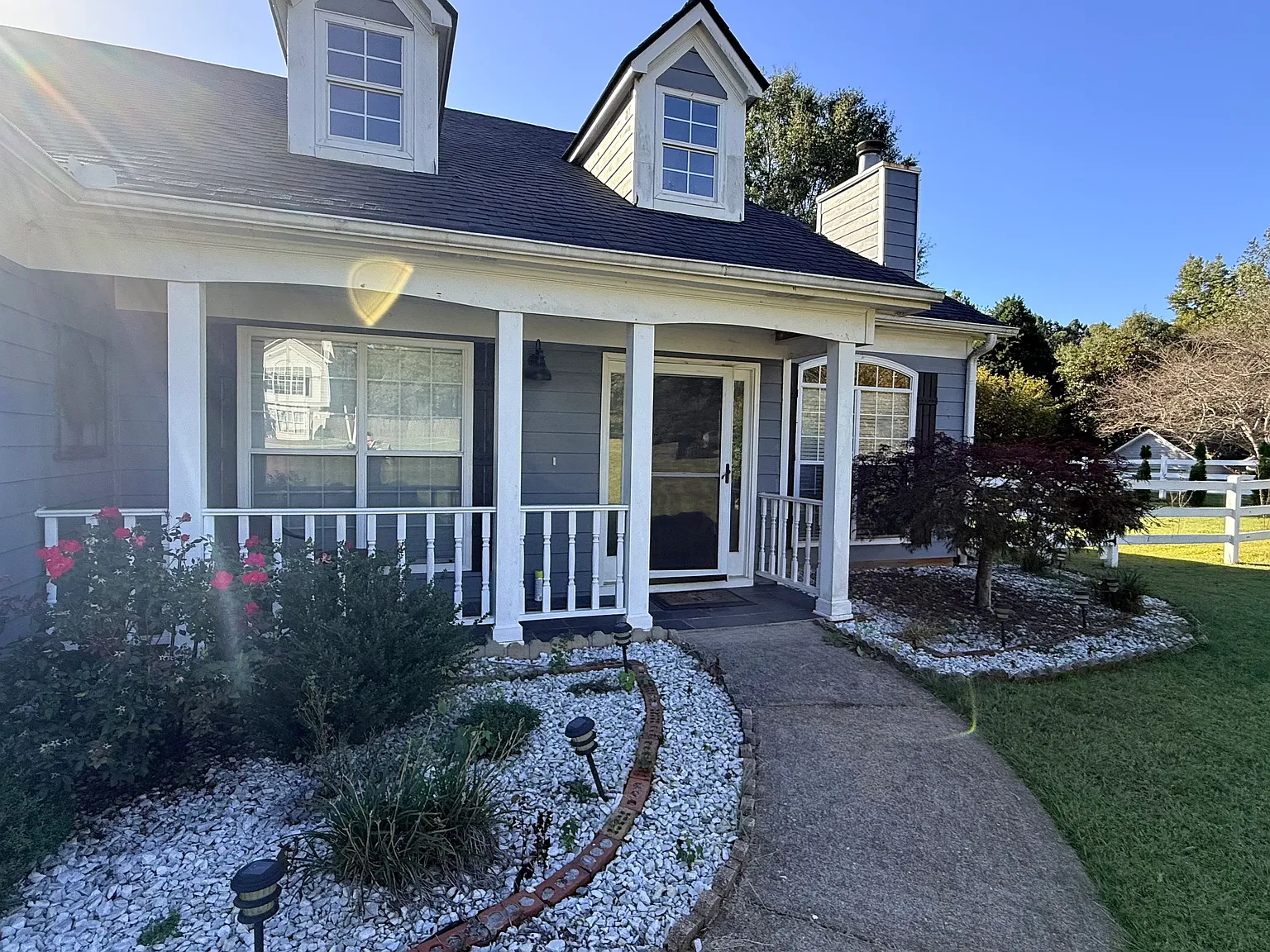 4 bed, 1807 sqft, $2,400 — Photo 2