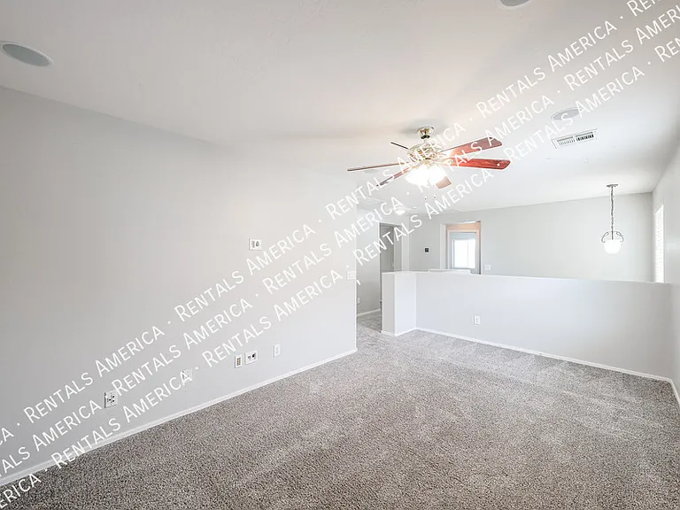 4563 E Oxford Ln — Photo 27