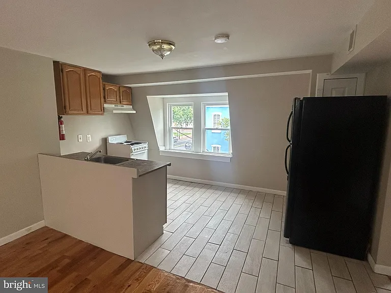 141 High St #3 — Photo 3